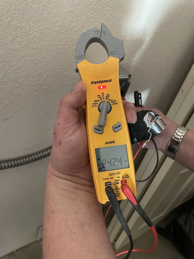 Voltage testing with clamp meter during Generator Installation in Elkton